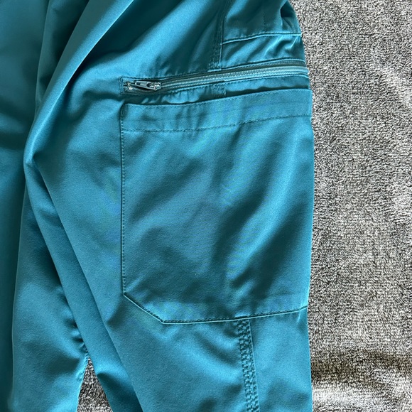 Carhartt Force® Men’s Caribbean Blue Stretch Scrub Bottoms, Medium, C155106 - Picture 9 of 13